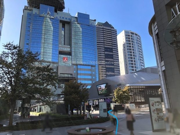 赤坂サカス内TBS社屋をのぞむ