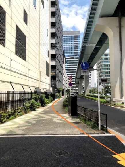 自由劇場付近、新橋日の出埠頭線歩道