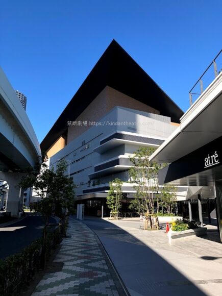 ウォーターズ竹芝シアター棟（JR東日本四季劇場［春］［秋］）