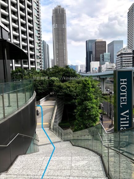 汐留住友ビル前外階段