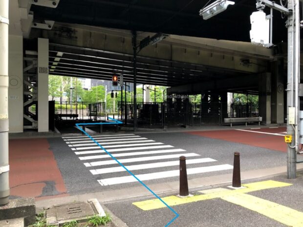 浜離宮庭園入口横断歩道