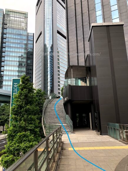 汐留住友ビル前階段