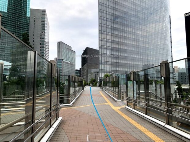 汐留シオサイト ペデストリアンデッキ