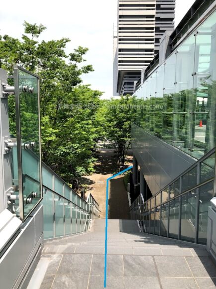 有明ガーデン階段