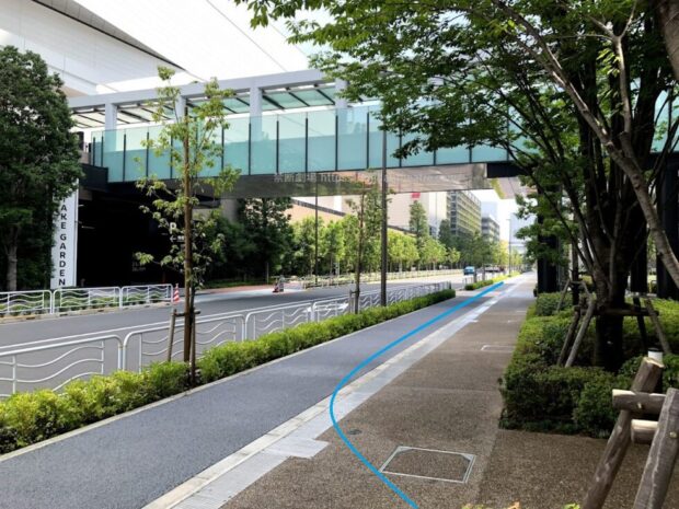 有明ガーデン前歩道