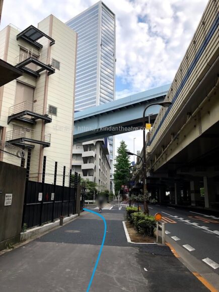 新橋日の出埠頭線・ゆりかもめ高架・海岸通り