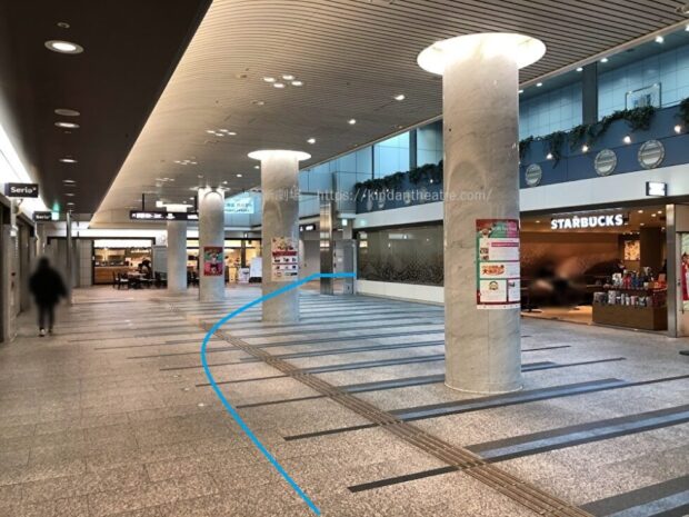 クリスタ長堀 サテスタ広場付近 スターバックス