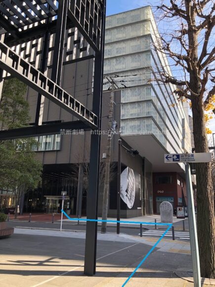 本町通り KAAT神奈川芸術劇場前付近