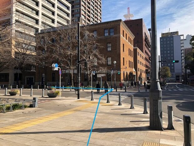 横浜公園前横断歩道