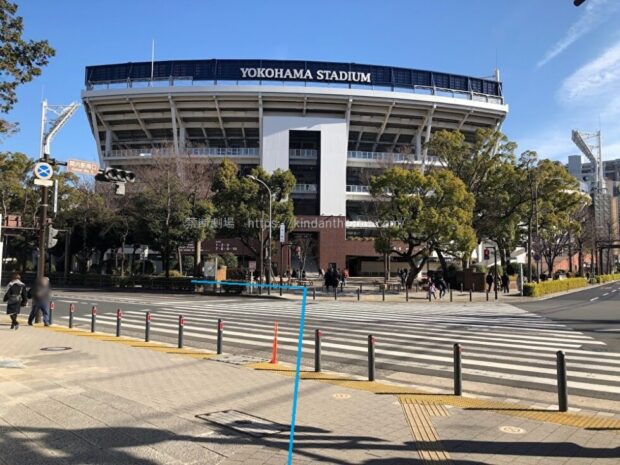 横浜スタジアム前横断歩道