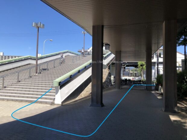 JR大阪城公園駅階段脇通路