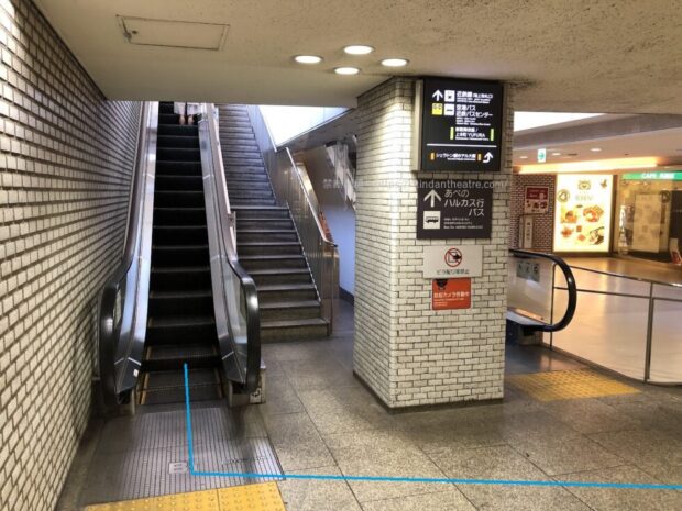 近鉄百貨店前 エスカレーター