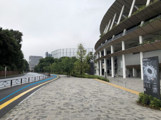 国立競技場　外周　歩道