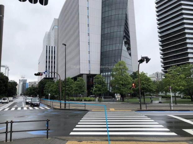 日本青年館前交差点