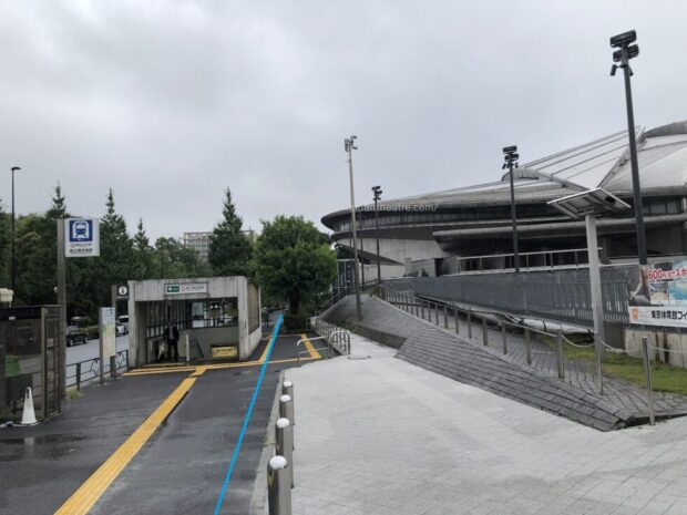 東京体育館　歩道