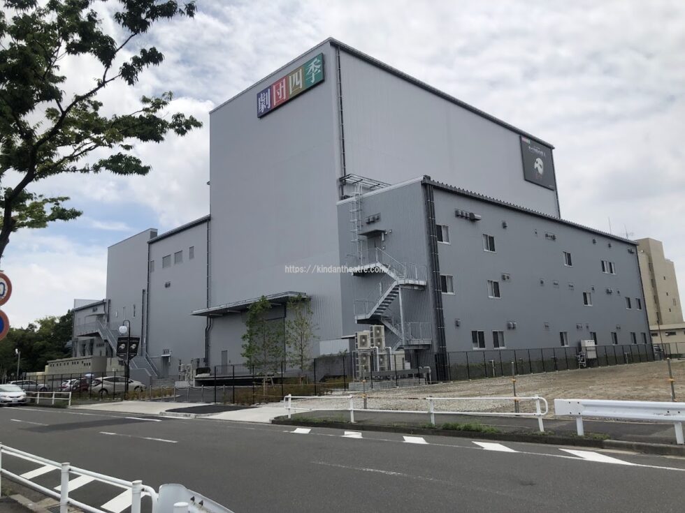 JR熱田駅からMTG名古屋四季劇場への行き方説明写真15（劇場の裏側）