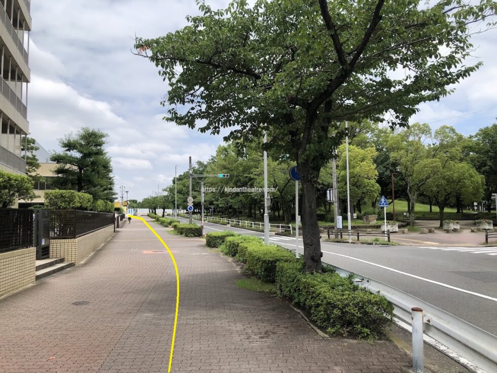 名鉄神宮前駅からMTG名古屋四季劇場への行き方説明写真10（神宮東公園南園付近）